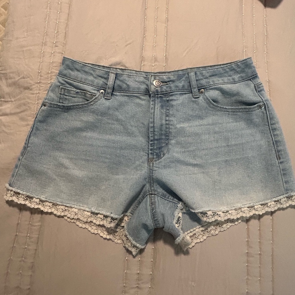 No Boundaries Light Blue Jean Shorts with Lace